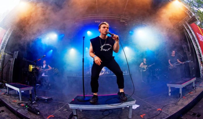 Moon Shot Porispere 2021 Peter Saari (2)