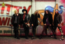 Kotimainen Plastic Tears julkaisi singlen ”Riot Zone” musiikkivideoineen Plastic Tears