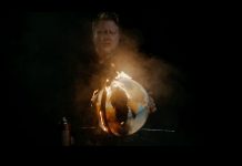 Ajatuksia julkaisi aiemmin vain piilotettuna julkaistun musiikkivideon