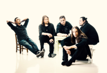 10 vuotta sitten live ensiesityksensä saanut ”Wolf the Mender” biisin musavideo ulkona