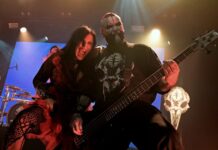 Lauluja sinnikkyydestä, varjoista ja selviytymisestä: Lacuna Coil & Nonpoint @Tavara-asema, Tampere 8.11.2025.