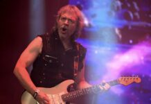 Helsinkiläinen perinnehevin sanansaattaja Wishing Well on julkaissut viidennen albuminsa “Playing With Fire”