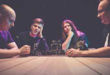 Jyväskyläläinen Echoes of the Extinct julkaisi kappaleen, josta koko bändin tarina sai alkunsa