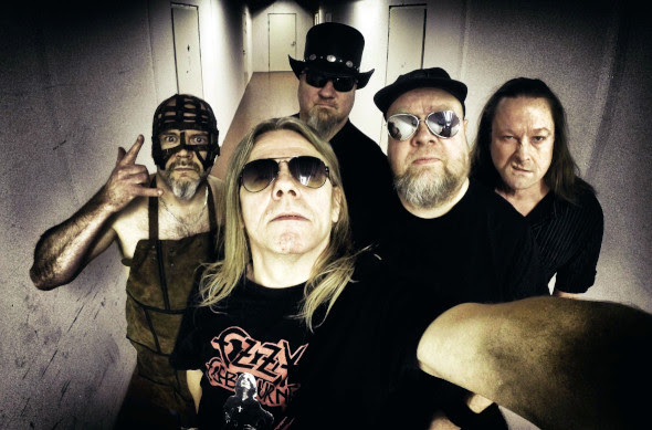 Rane Rautiainen & Paha Kaksonen ei kumartele trendejä – uusi EP tarjoaa raskasta tarttuvaa rockia