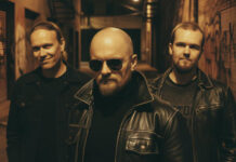 Hard rock -yhtye Rough Grindin pakoauto nostaa kierroksia ennen kuin yö laskeutuu