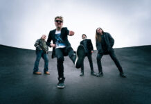 Kingwhipin uudella singlellä huudetaan pirut pois pään sisältä – esikoislevy julki toukokuun lopussa