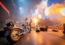 Thrash to Dust – Tarvashovi Finale lunasti lupauksensa: yli tuhat katsojaa kokoontui vielä kerran Tarvashovin ympärille