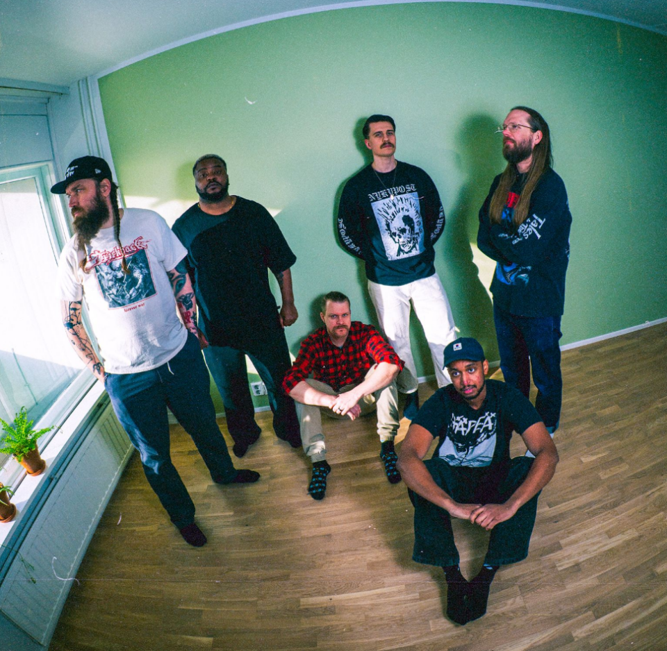 Lähiöbotoxin tuoreelle “Kyläveli Keijo” -singlelle uusi hevosaiheinen musiikkivideo