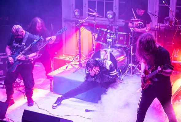 Tamperelainen black thrash -yhtye BEATRIX julkaisi eponyymin singlen tulevalta albumiltaan ja suuntaa Suomi-Viro -rundille japanilaisen BARBATOSin kanssa