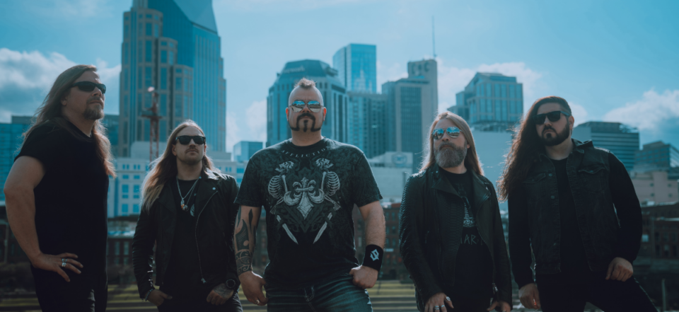 Keväällä Suomeen saapuvan Sabatonin uudella julkaisulla mukana Pop Evil -yhtyeen Leigh Kakaty